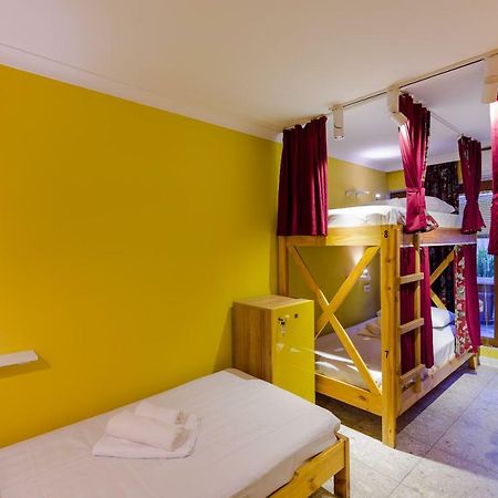 Batumi Surf Hostel Екстер'єр фото