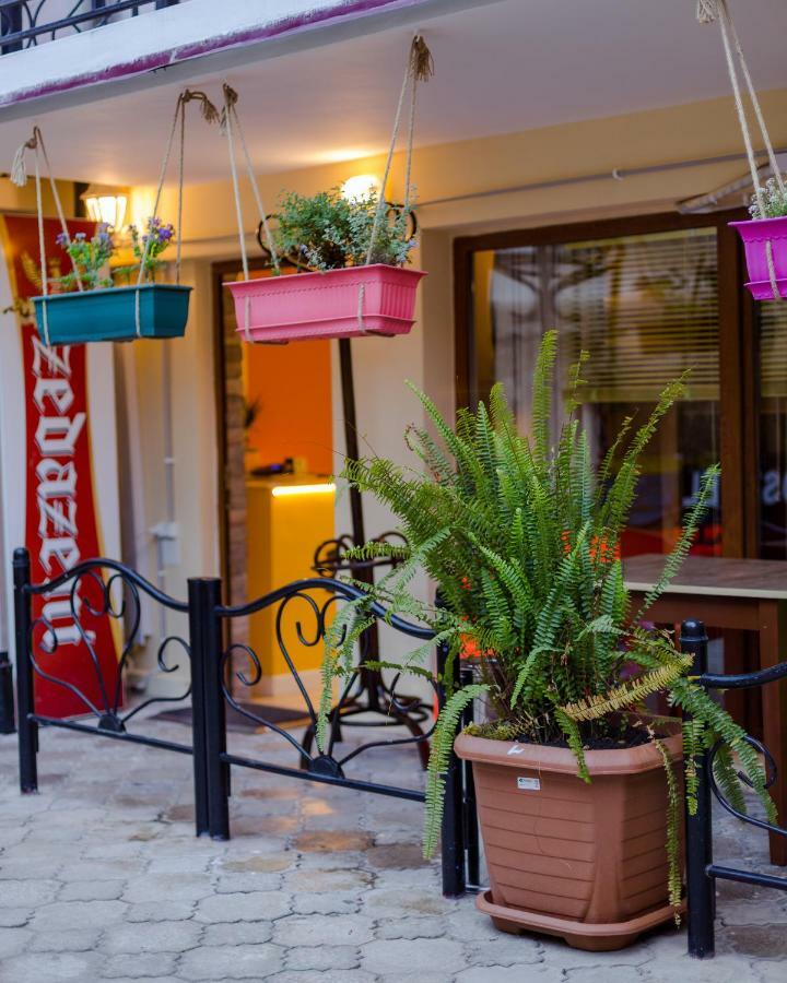 Batumi Surf Hostel Екстер'єр фото