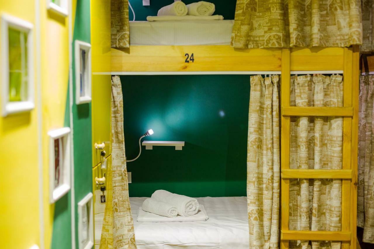 Batumi Surf Hostel Екстер'єр фото