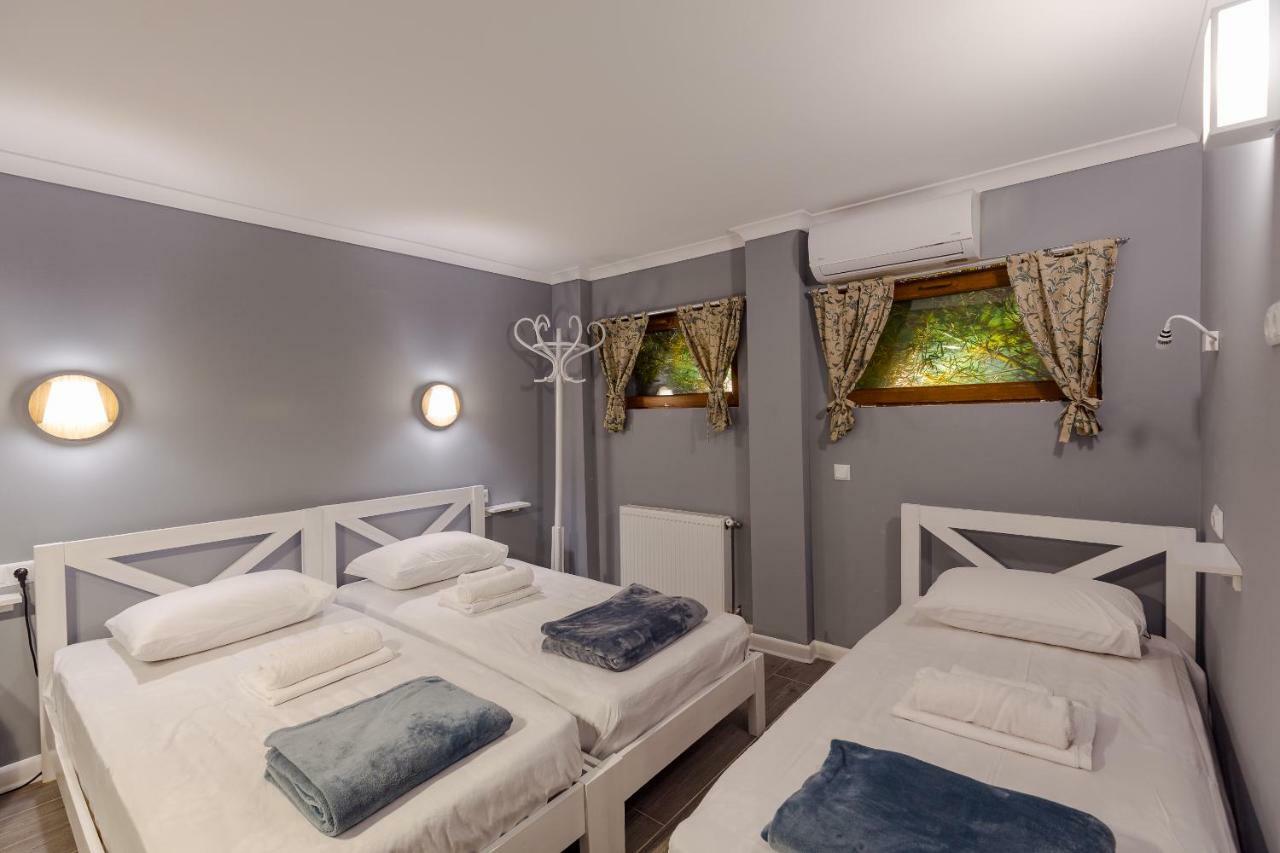 Batumi Surf Hostel Екстер'єр фото