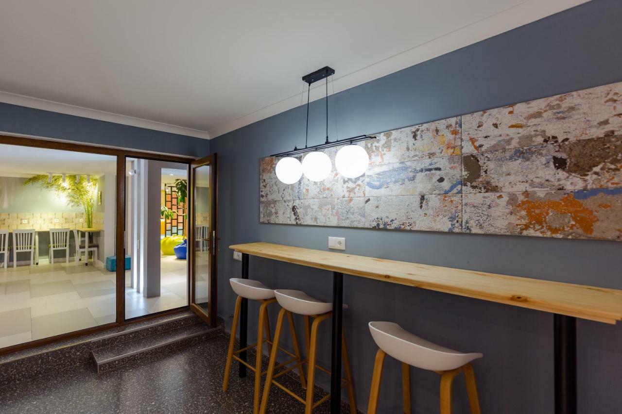 Batumi Surf Hostel Екстер'єр фото