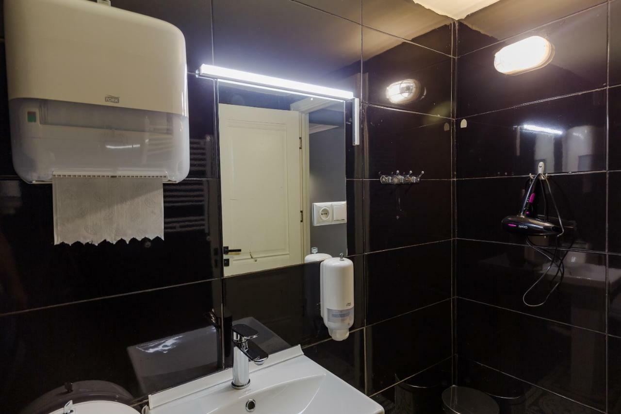 Batumi Surf Hostel Екстер'єр фото