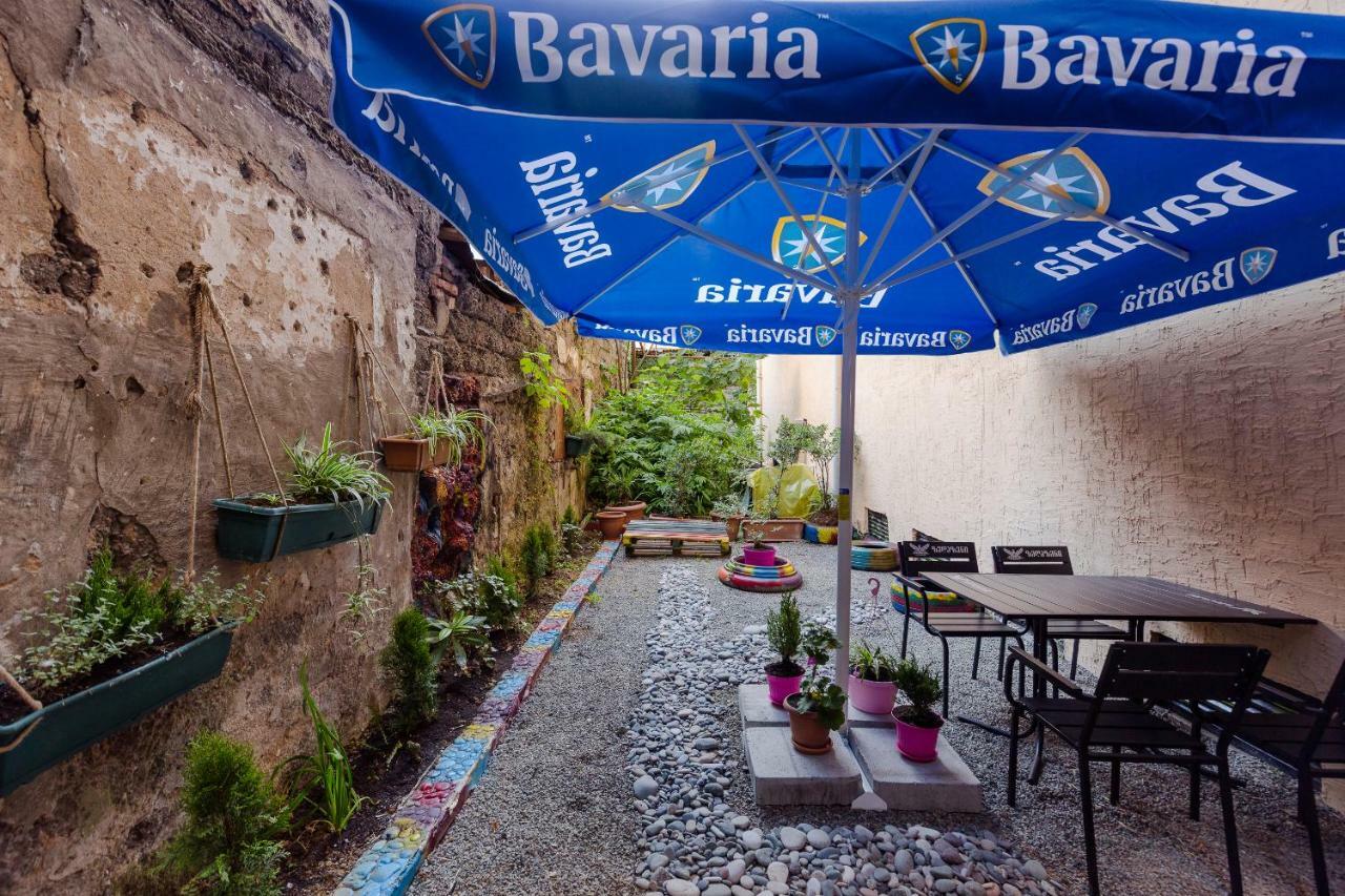 Batumi Surf Hostel Екстер'єр фото